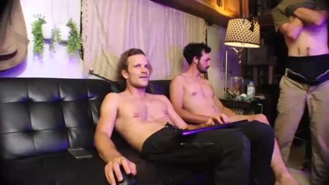 hollandhousestudios  19-08-2022